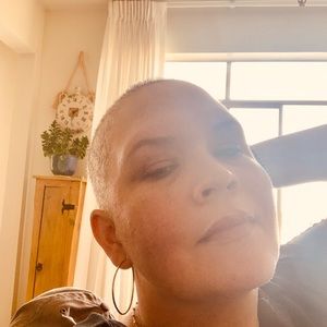 Meet your Posher, Vanessa